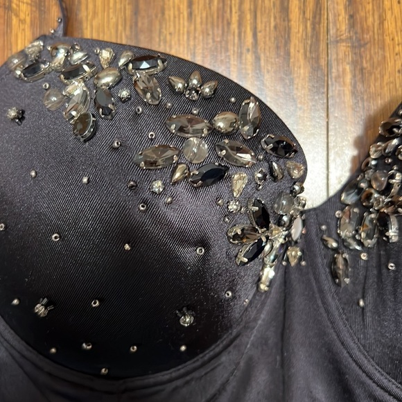 Bebe Black Top with Sequence Size L - Picture 2 of 4